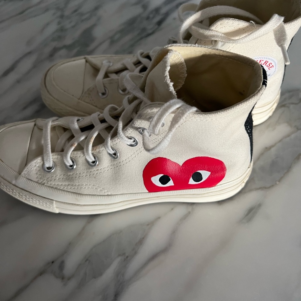 Converse COMME Des GARÇON Play high tops in off white - worn a few times